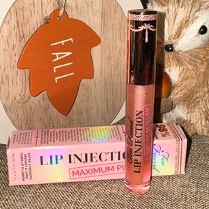 Too Faced Lip Injection Maximum Plump Gloss